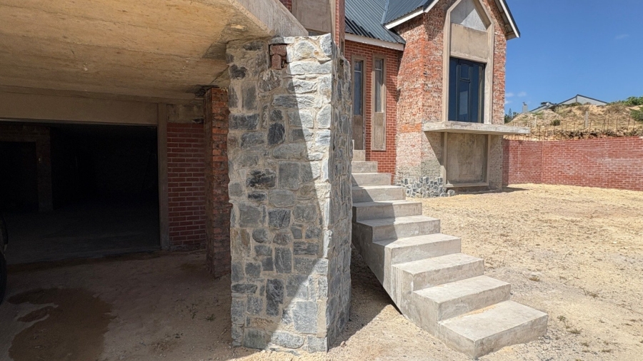 4 Bedroom Property for Sale in Groot Brakrivier Central Western Cape